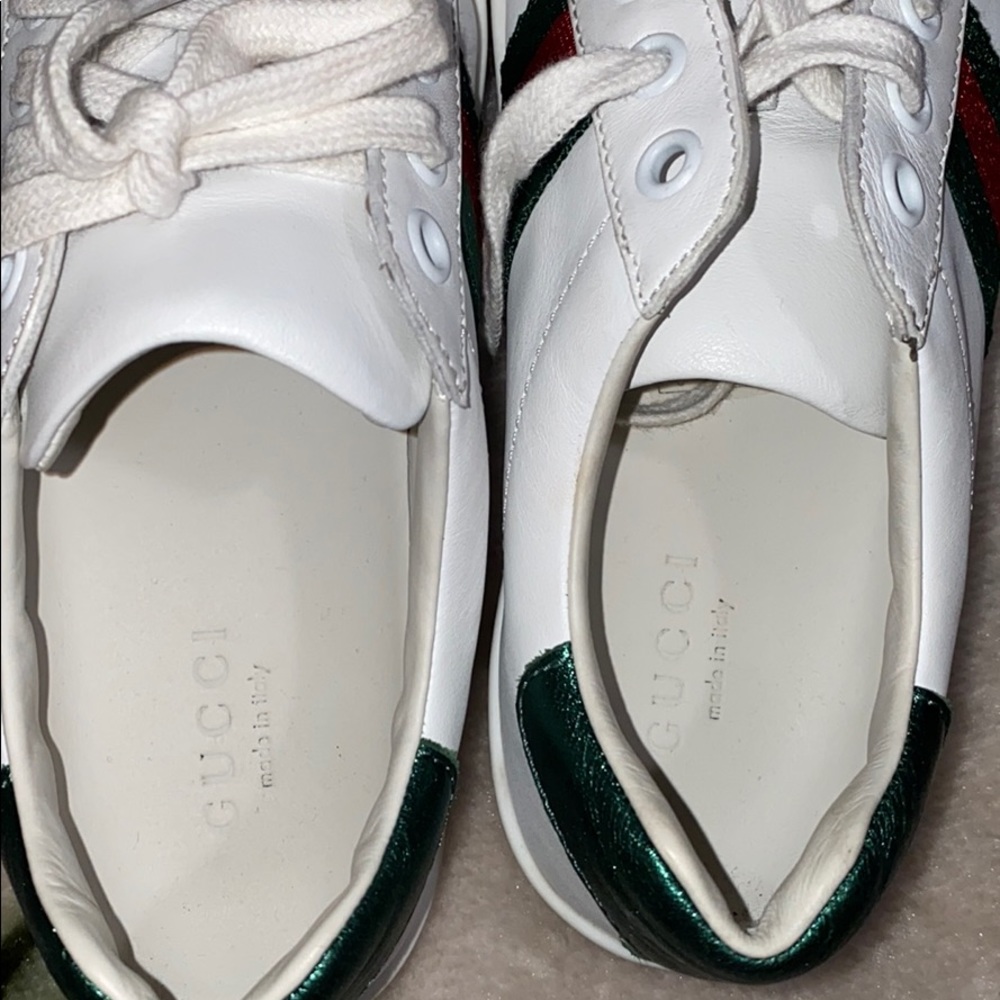 Gucci size 33
